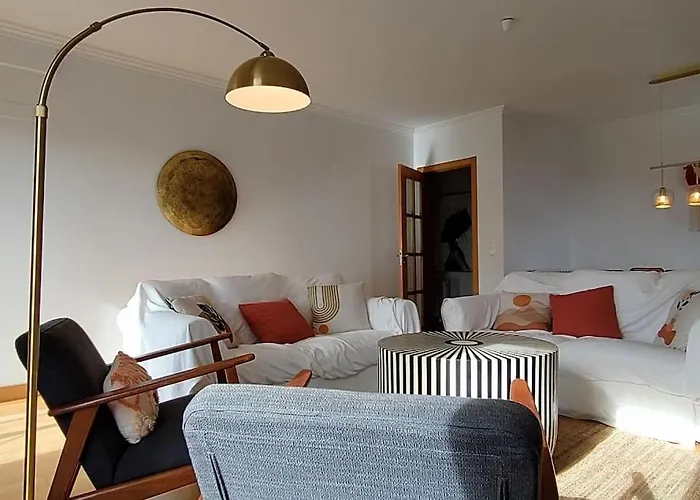 Moonlight Seaside Escape Апартаменты